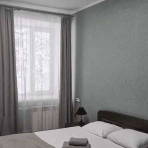 С двуспальной кроватью